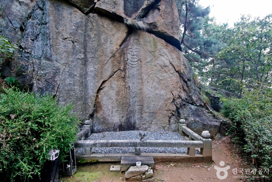 보문산마애여래좌상